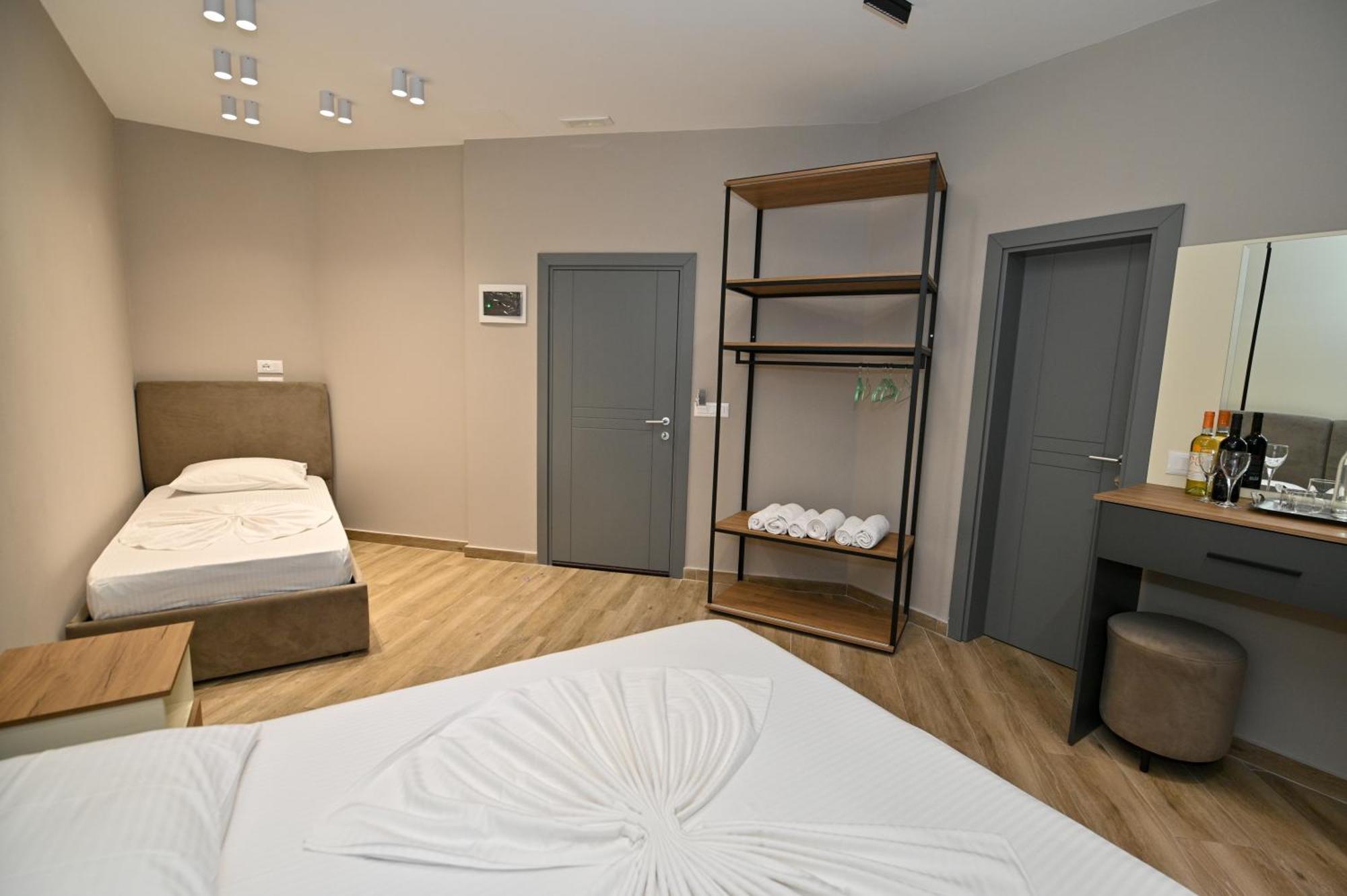 Monduro Hotel ดูร์เรส ห้อง รูปภาพ